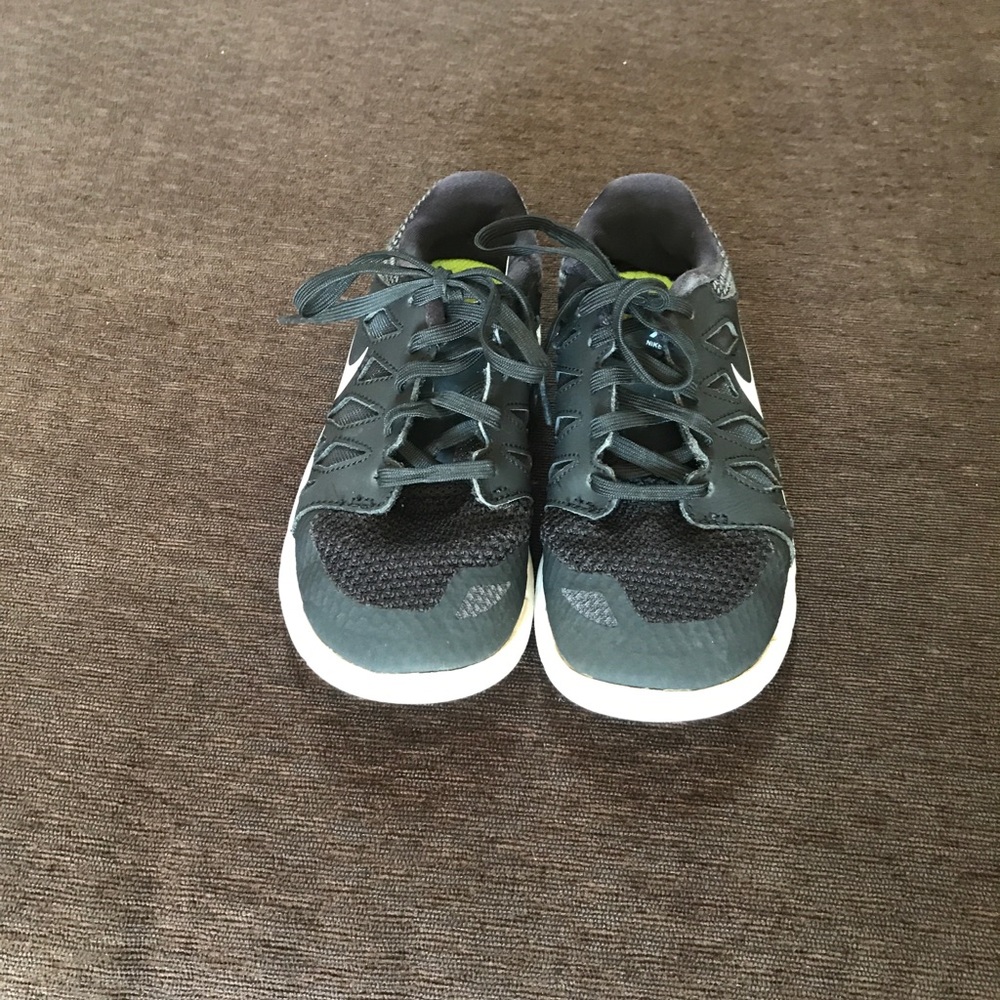 Little kids Nike Free5.0. Sz 13.